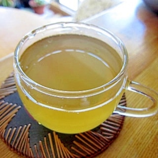 レモングラスローズヒップ煎茶